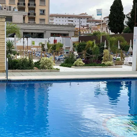Snug In With Solarium Fuengirola